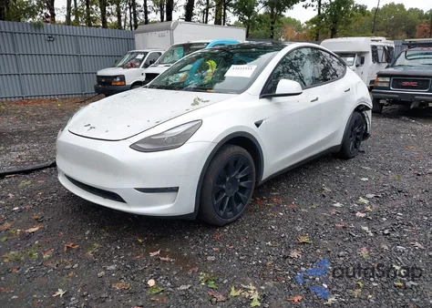2023 Tesla Model Y Awd/Long Range Dual Motor All-Wheel Drive z USA, uszkodzony, nr VIN 7SAYGDEE6PA164777